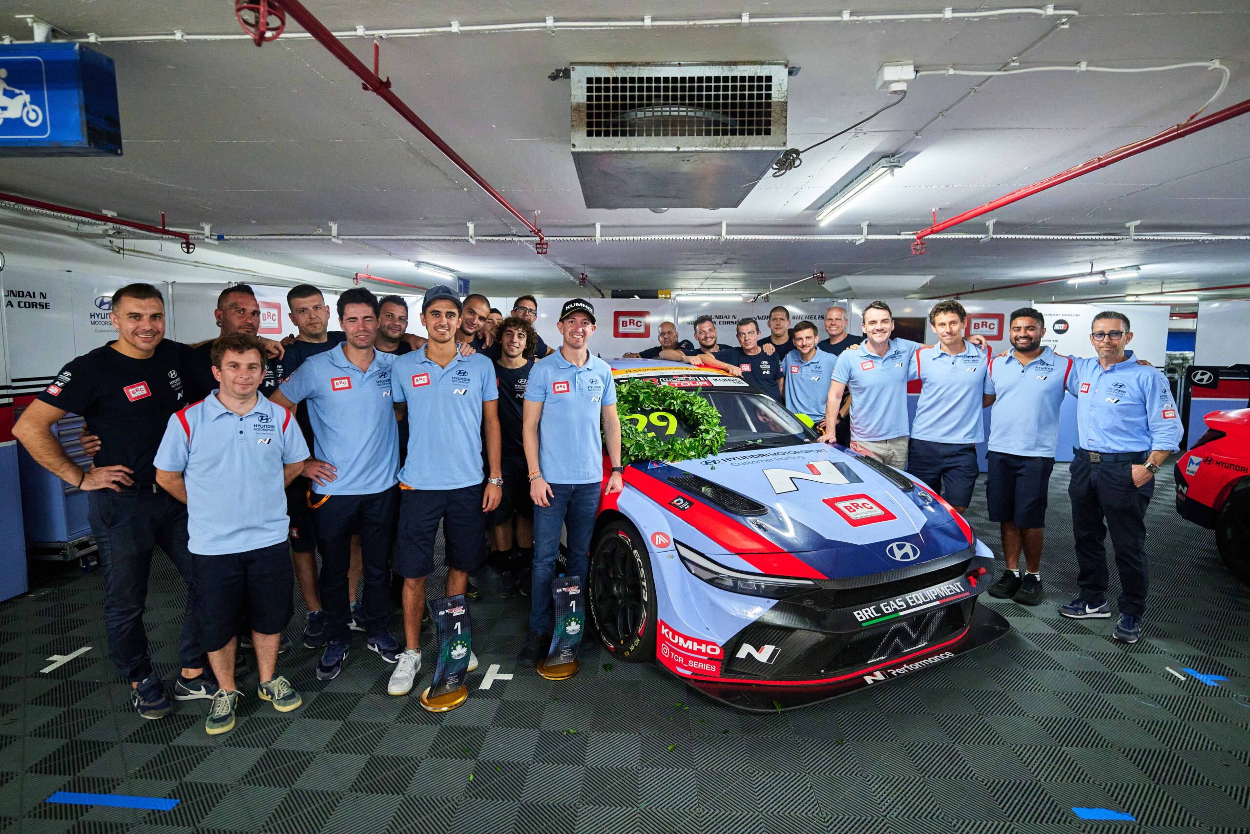 BRC Hyundai N Squadra Corse conclude la stagione a Macao con una doppietta sul podio