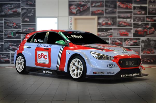 Luca Filippi pronto al debutto nel TCR Europe