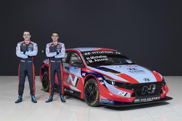 BRC Racing Team inaugura il campionato WTCR con una presentazione live da Cherasco