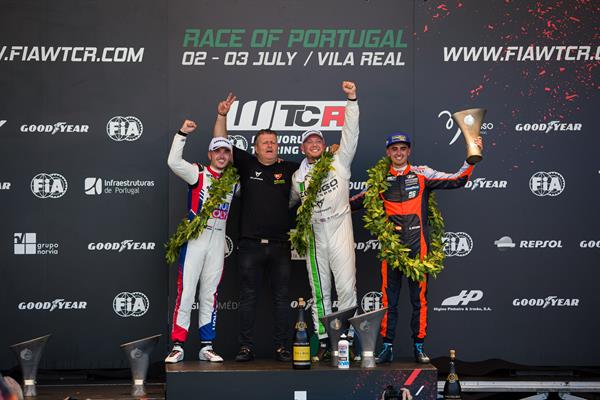 BRC Racing Team al rientro dalla WTCR Race of Portugal si riconferma al comando di entrambe le classifiche